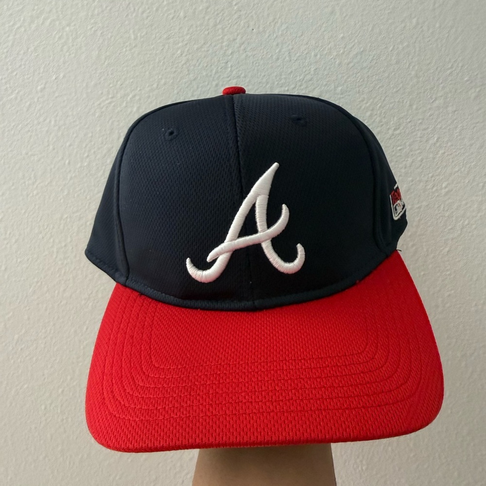 Braves New Era Navy and Red Cap with White Logo ADULT